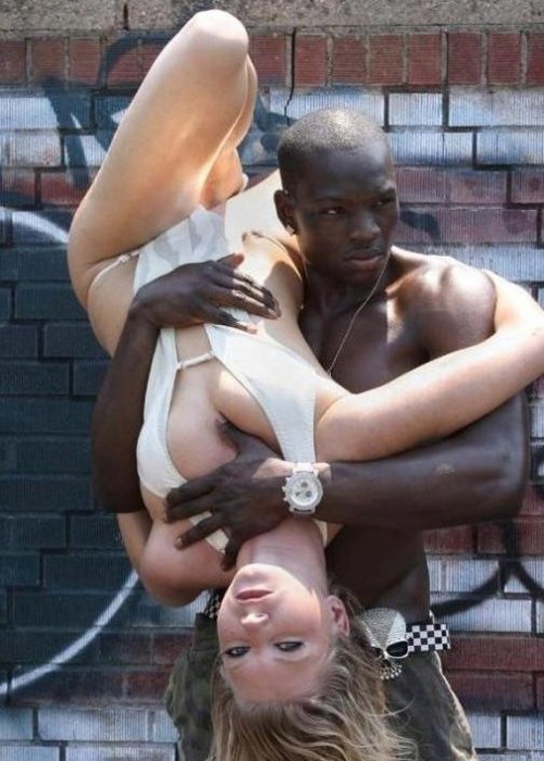 Amateur White Slut Black - Strong black guy and white slut - Amateur Interracial Porn