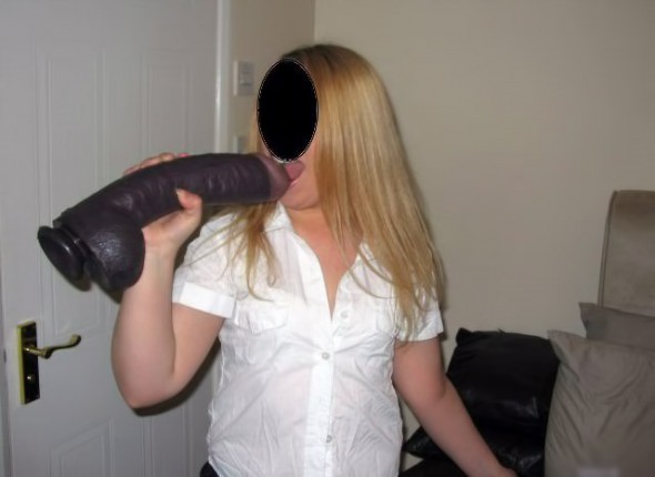 Wife Black Dildo - Blond chick trains on black dildo - Amateur Interracial Porn