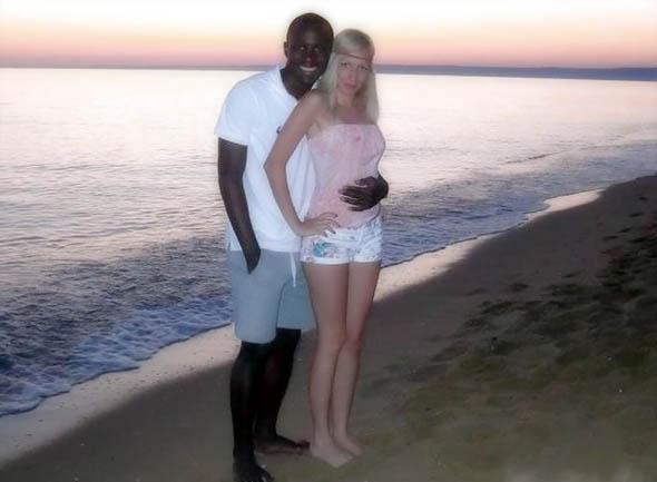 Housewife Interracial Vacation - Sexy wife on vacation - Amateur Interracial Porn